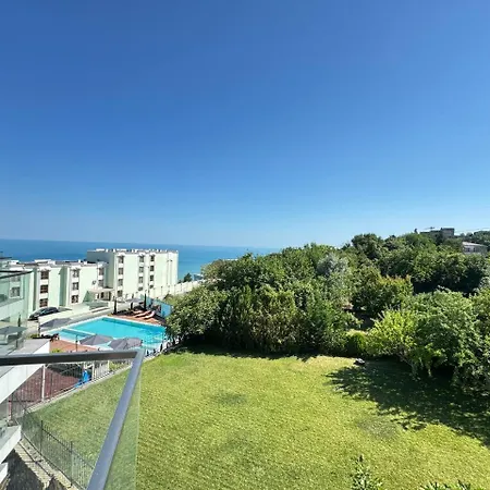 Modern Sea View Apartment Warna