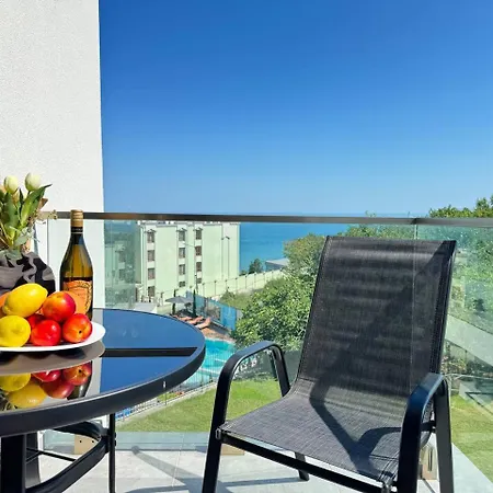 Modern Sea View Apartament *